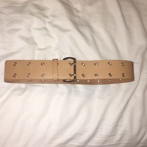 never worn beige/tan belt
